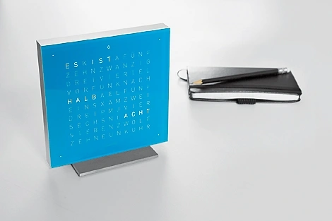 Qlocktwo Touch: Poetisch wecken Qlocktwo Touch: Poetisch wecken